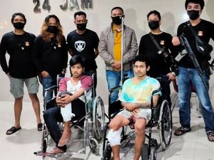 Dor! Timah Panas Tembus Kaki 2 Perampok Bersenjata Tajam di Makassar