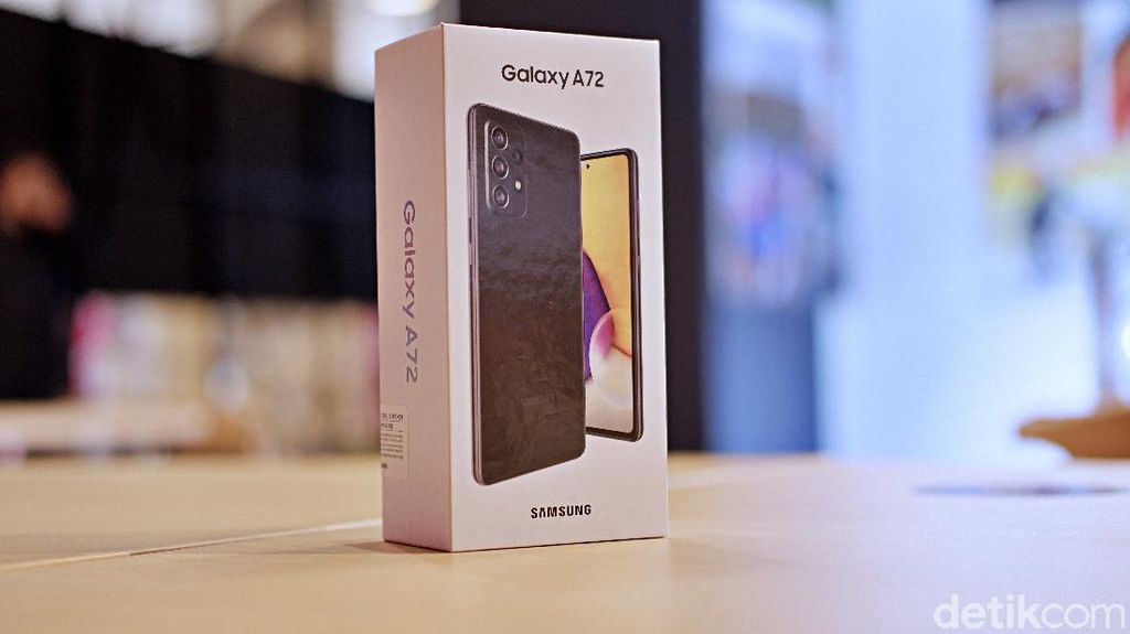 Unboxing Samsung Galaxy A72, HP Mid-range Berpenampilan Mewah