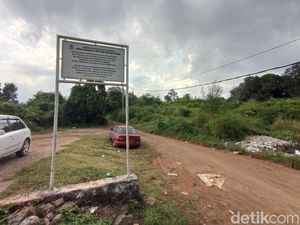 Komunitas Tionghoa Cirebon Protes Lahan Bong Ku Tiong Diserobot Komunitas Tionghoa Cirebon Protes Lahan Bong Ku Tiong Diserobot