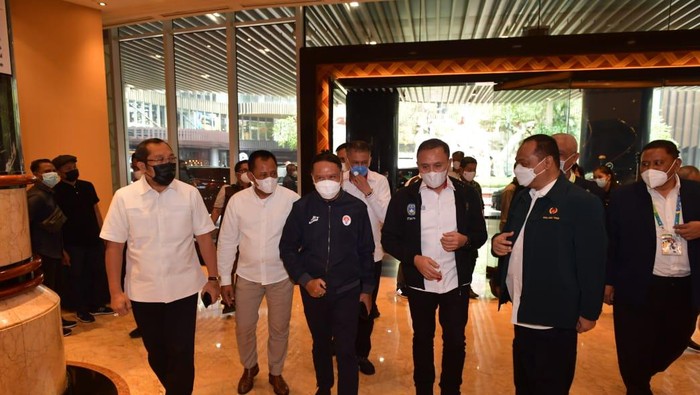 Menpora Zainudin Amali membuka Kongres Luar Biasa PSSI Jatim, Sabtu (27/3/2021)
