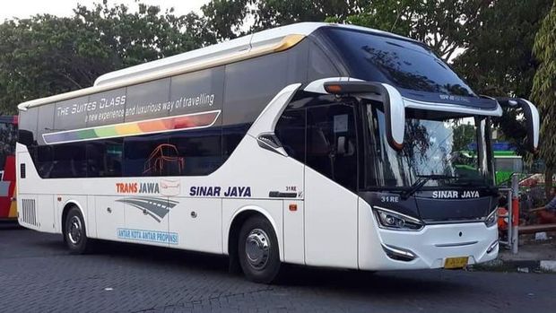 Sleeper bus Laksana di PO Sinar Jaya