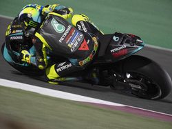 Rossi dan Masalah Ban Belakang yang Tak Kunjung Usai Rossi dan Masalah Ban Belakang yang Tak Kunjung Usai