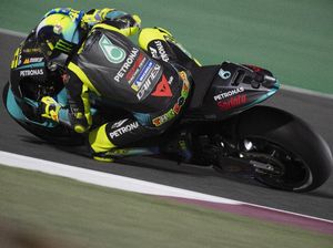 Rossi dan Masalah Ban Belakang yang Tak Kunjung Usai Rossi dan Masalah Ban Belakang yang Tak Kunjung Usai