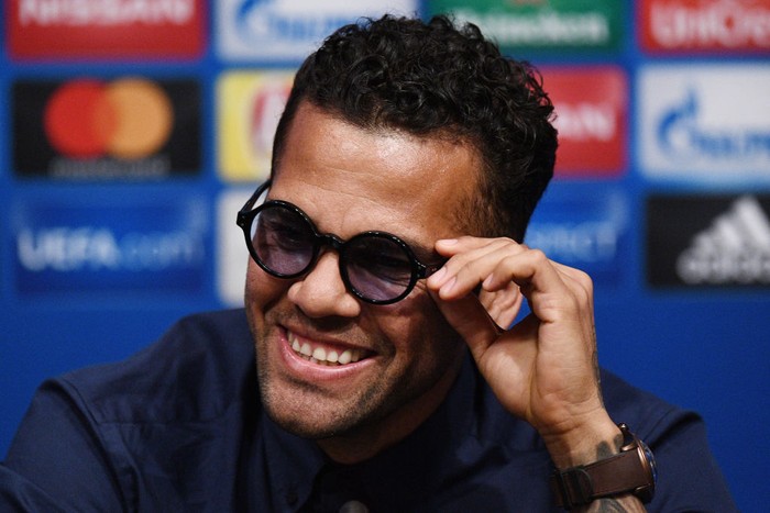 BARCELONA, SPAIN - APRIL 18:  Dani Alves of Juventus speaks to the media during the Juventus press conference at the Camp Nou on April 18, 2017 in Barcelona, Spain.  (Photo by David Ramos/Getty Images)