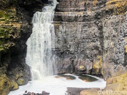 Gentongan, Air Terjun Asam Namun Eksotis di Bondowoso