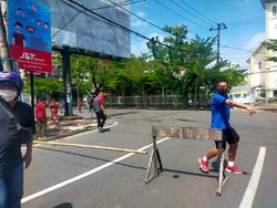 Jasad Pelaku Bom Bunuh Diri Depan Katedral Makassar Menyatu dengan Motor
