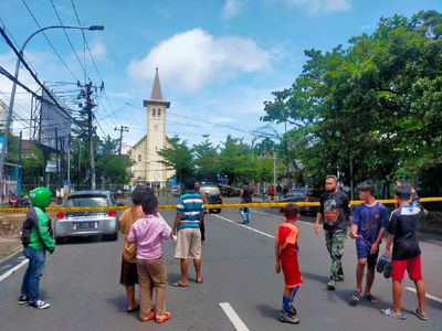Kondisi Terkini di Depan Gereja Katedral Makassar Usai Ada Ledakan