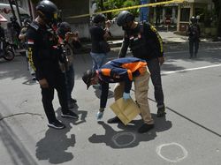 Lokasi Ledakan Bom Bunuh Diri di Makassar Diperiksa Polisi