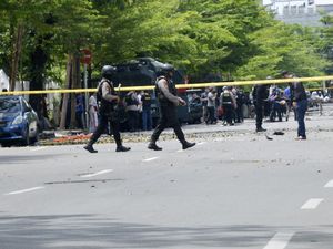 Mahfud soal Bom Makassar: Ini Teror, Tak Terkait Agama Apa Pun! Mahfud soal Bom Makassar: Ini Teror, Tak Terkait Agama Apa Pun!