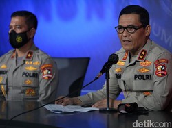 Polri Kirim Kapal hingga Logistik Bantu Korban Banjir Bandang-Longsor NTT