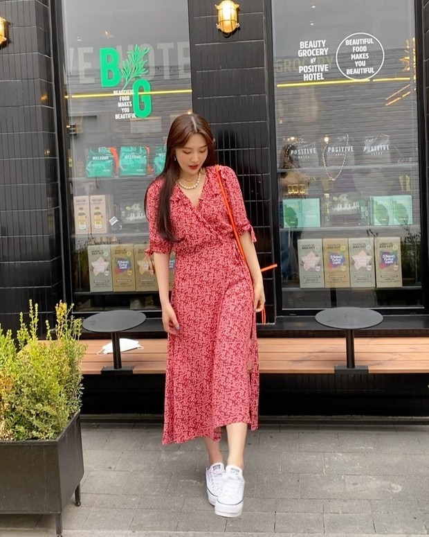 Summer Dress dan sneakers/instagram.com/_imyour_joy_ Summer Dress dan sneakers