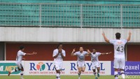 Alih-alih menyamakan kedudukan, Persiraja kembali kebobolan di menit ke-18. Lilipaly dengan cerdik mengirim umpan terobosan kepada Rizky Pellu di kotak penalti. Seusai menggocek Fakhrurrazi, Pellu dengan tenang mengirim bola ke gawang kosong. Bali United memimpin 2-0.