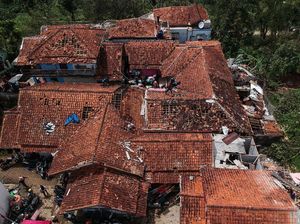 Puting Beliung di Cimenyan Bandung, BPBD: 361 Rumah Rusak