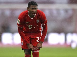 Alaba Masih Pilih-pilih Klub, Belum Ada Keputusan