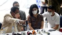 Pagar Pembatas di Rumah Mewah Hotma Sitompul-Desiree