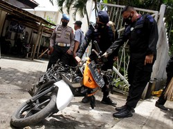 Hancur, Ini Motor yang Dipakai Pelaku Bom Gereja Katedral Makassar