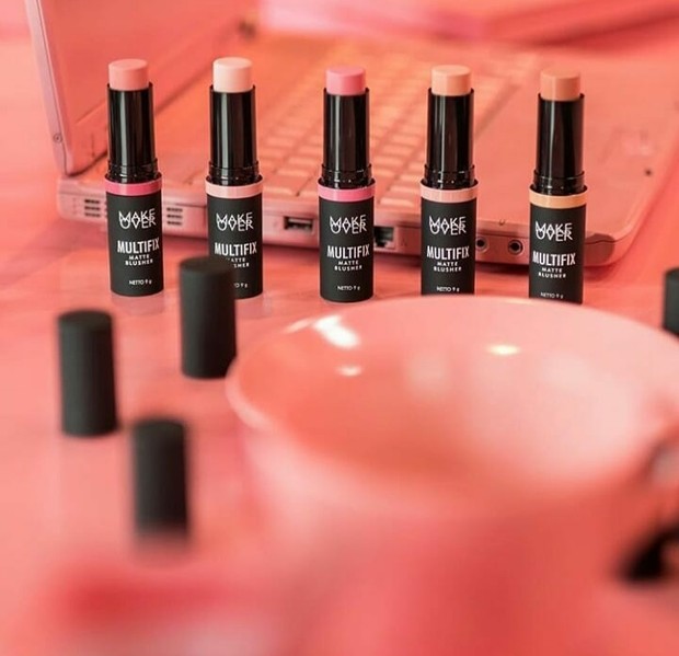 Foto: Make Over/instagram.com/lipshine.id 5 Blush On Stick untuk Pipi Merona Seharian