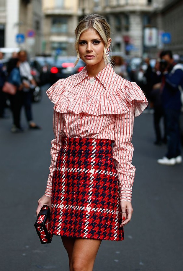 Foto: pinterest.com/PurseBlog/ Fokus pada warna yang senada untuk 2 motif berbeda.