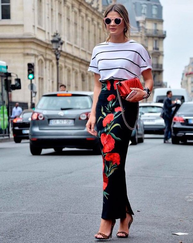 Foto: pinterest.com/StealTheLook/ Motif stripes dengan floral.