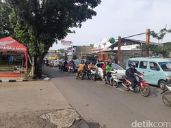 Pagi ini, Jl Moh Kahfi I Jelang Jl Brigif Macet sampai Pasar Timbul