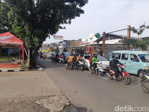Pagi ini, Jl Moh Kahfi I Jelang Jl Brigif Macet sampai Pasar Timbul Pagi ini, Jl Moh Kahfi I Jelang Jl Brigif Macet sampai Pasar Timbul
