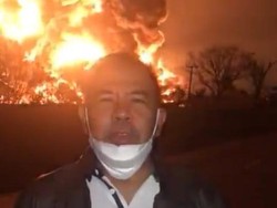 Aksi Santuy Kabid Damkar Indramayu Laporkan Kebakaran Tangki di Kilang Minyak Balongan