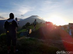 Berburu Sunrise di Puncak Sakub Kaligua, Bak Negeri di Atas Awan