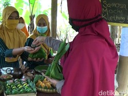 Uniknya Pasar Rengrang yang Menjual Beragam Jajanan Pasar Tempo Dulu