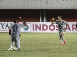 Ezra Walian-Victor Igbonefo Sudah Gabung Persib di Bali