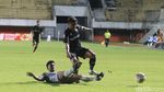 Persib Libas Persita 3-1