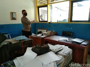 Komplotan Pencuri Bobol Kantor Desa dan SMP di Cianjur