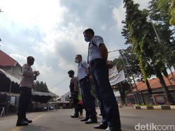 Jelang Malam Natal di Gereja Katedral Semarang