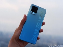 Layar Realme 8 Pro Kok Cuma 60Hz, Ini Alasannya
