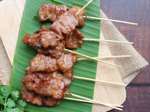 Resep Sate Babi Manis yang Meresap Sedap Bumbunya Resep Sate Babi Manis yang Meresap Sedap Bumbunya