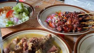 20 Sate dan Gule Kambing Maknyus Ada di Sini