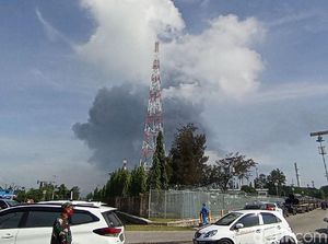 Tangki di Kilang Balongan Terbakar, Ridwan Kamil: Kita Ingin Tahu Penyebabnya Tangki di Kilang Balongan Terbakar, Ridwan Kamil: Kita Ingin Tahu Penyebabnya