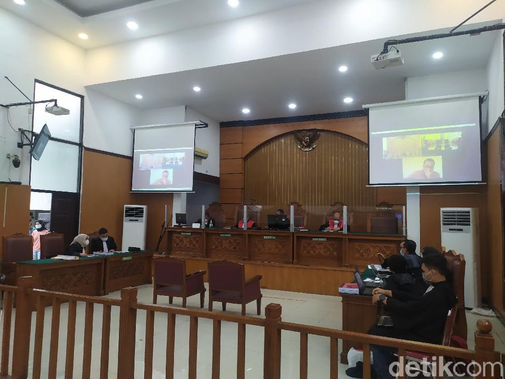 Analisis Saksi Ahli Digital Forensik di Sidang Jumhur Hidayat Analisis Saksi Ahli Digital Forensik di Sidang Jumhur Hidayat