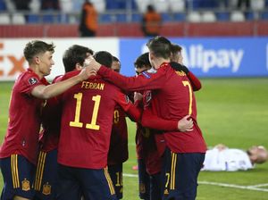 Spanyol Menang di Injury Time, Enrique Nyaris Serangan Jantung