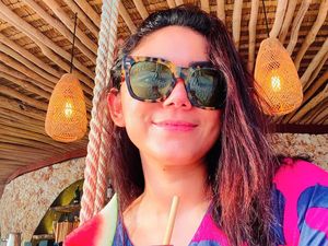 Foto Bareng, Thalita Latief & Celine Evangelista Jadi Sorotan, Bak Kembar!