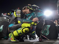 MotoGP Qatar: Bukan Cuma Valentino Rossi yang Keluhkan Ban Belakang