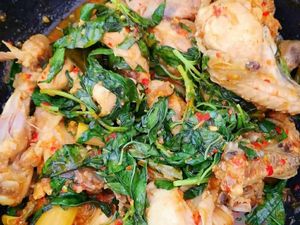 Menu Harian Ramadhan ke-1: Sup Pangsit dan Ayam Woku Jadi Pembuka Puasa yang Nikmat Menu Harian Ramadhan ke-1: Sup Pangsit dan Ayam Woku Jadi Pembuka Puasa yang Nikmat