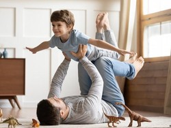 Daftar Perusahaan Besar yang Memberikan Cuti Orang Tua Berbayar