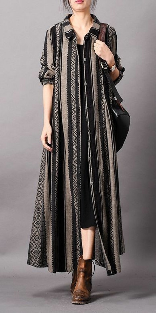 Dress Hitam dan Long Pattern Outer (sumber : pinterest.com/amazon.com) Dress Hitam dan Long Pattern Outer (sumber : pinterest.com/amazon.com)