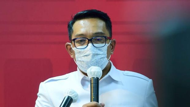 Gubernur Jawa Barat Ridwan Kamil memberi keterangan pers, Jakarta, 29 Maret 2021.