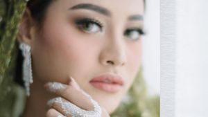 10 Pesona Artis Cantik Saat Pakai Henna, Aurel Hermansyah Bikin Pangling