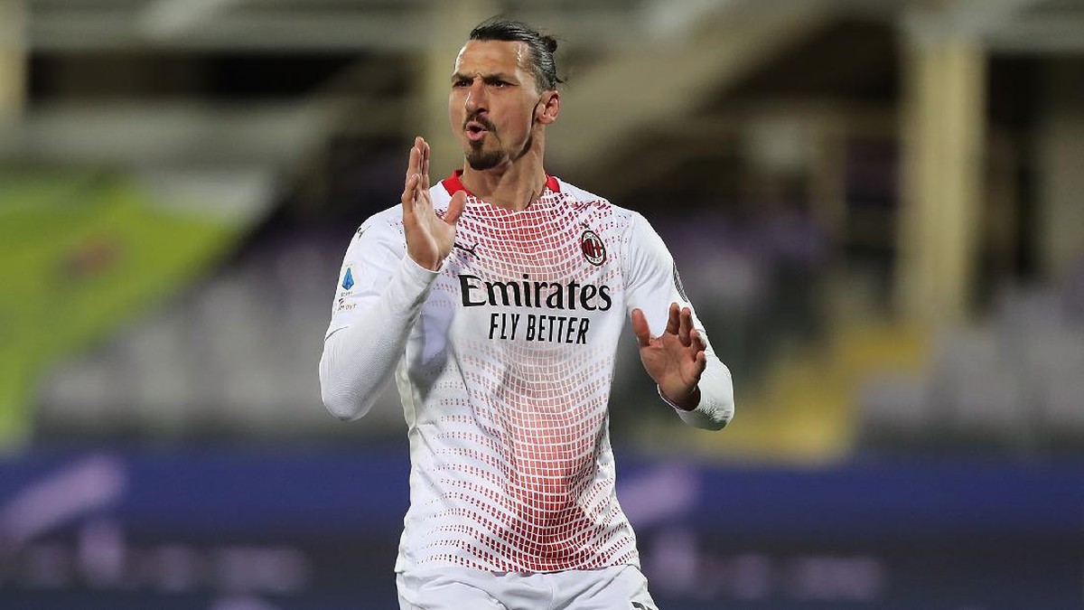 Zlatan Ibrahimovic segera mendapatkan kontrak baru di AC Milan. (Foto: Getty Images/Gabriele Maltinti)