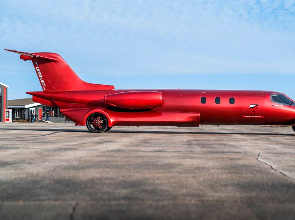 Jet Pribadi Jalanan yang Bisa Angkut 18 Penumpang, Ditawar Rp 8,4 Miliar Tak Dilepas! Jet Pribadi Jalanan yang Bisa Angkut 18 Penumpang, Ditawar Rp 8,4 Miliar Tak Dilepas!