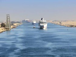 Sempat Viral, Ternyata Begini Cara Kerja Terusan Suez