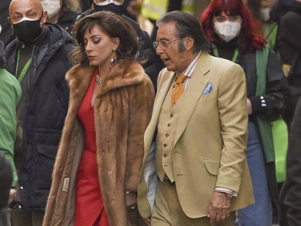Keluarga Gucci Protes Penampilan Aktor House of Gucci: Pendek, Gemuk, Jelek Keluarga Gucci Protes Penampilan Aktor House of Gucci: Pendek, Gemuk, Jelek