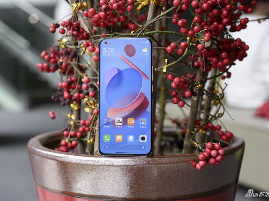 Xiaomi Unboxing Mi 11 Ultra di Bawah Air, Pamer Kejagoan IP68 Xiaomi Unboxing Mi 11 Ultra di Bawah Air, Pamer Kejagoan IP68